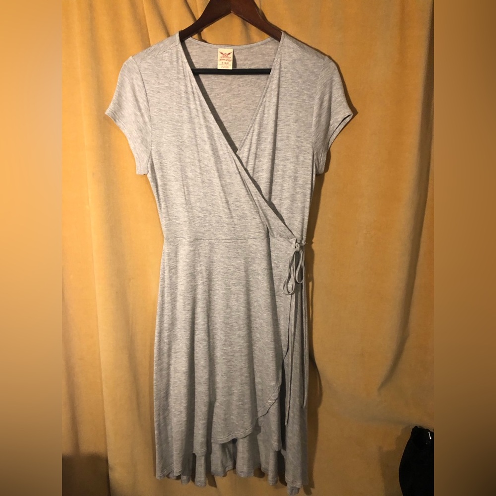 COPY - 5/$20 EUC Faded Glory grey wrap dress. Size S 4-6